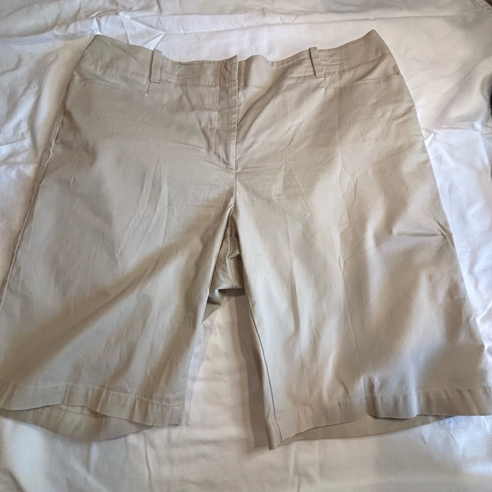 Talbots Plus Classic Tan Women's‎ Shorts